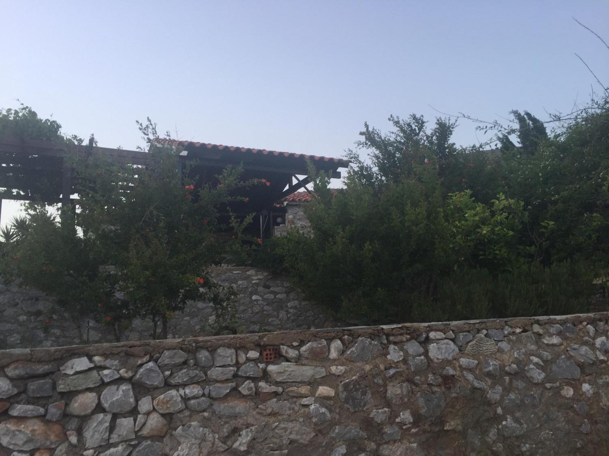 Lagadi 1860 Guest House Trakhila Exterior photo